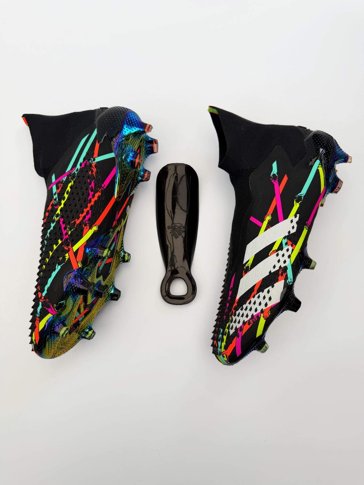 Adidas Predator Mutator 20+ FG ART 'Reuben Dangoor' - Schwarz/Weiß/Pink LIMITED EDITION