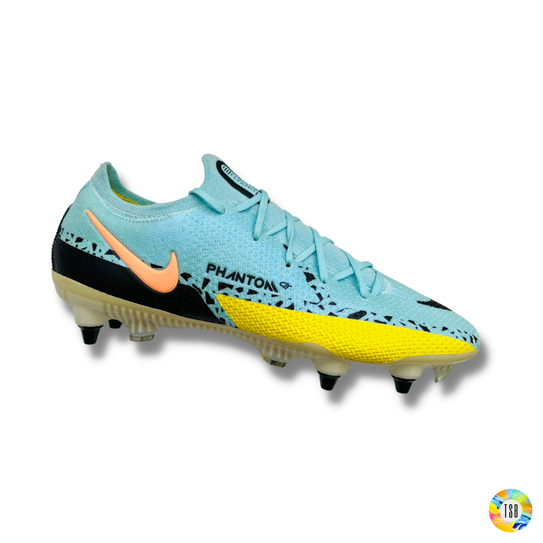 Anti top clog boots