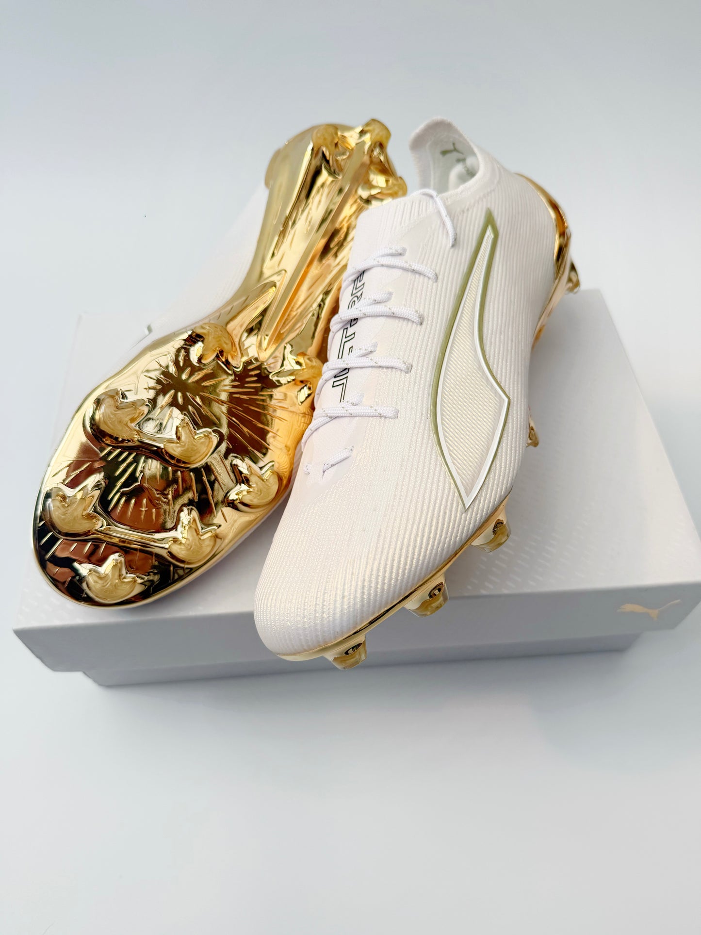 Puma Ultra 6 Ultimate FG 'White and Gold' Pack