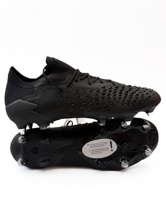 Adidas Predator Freak.1 SG Blackout