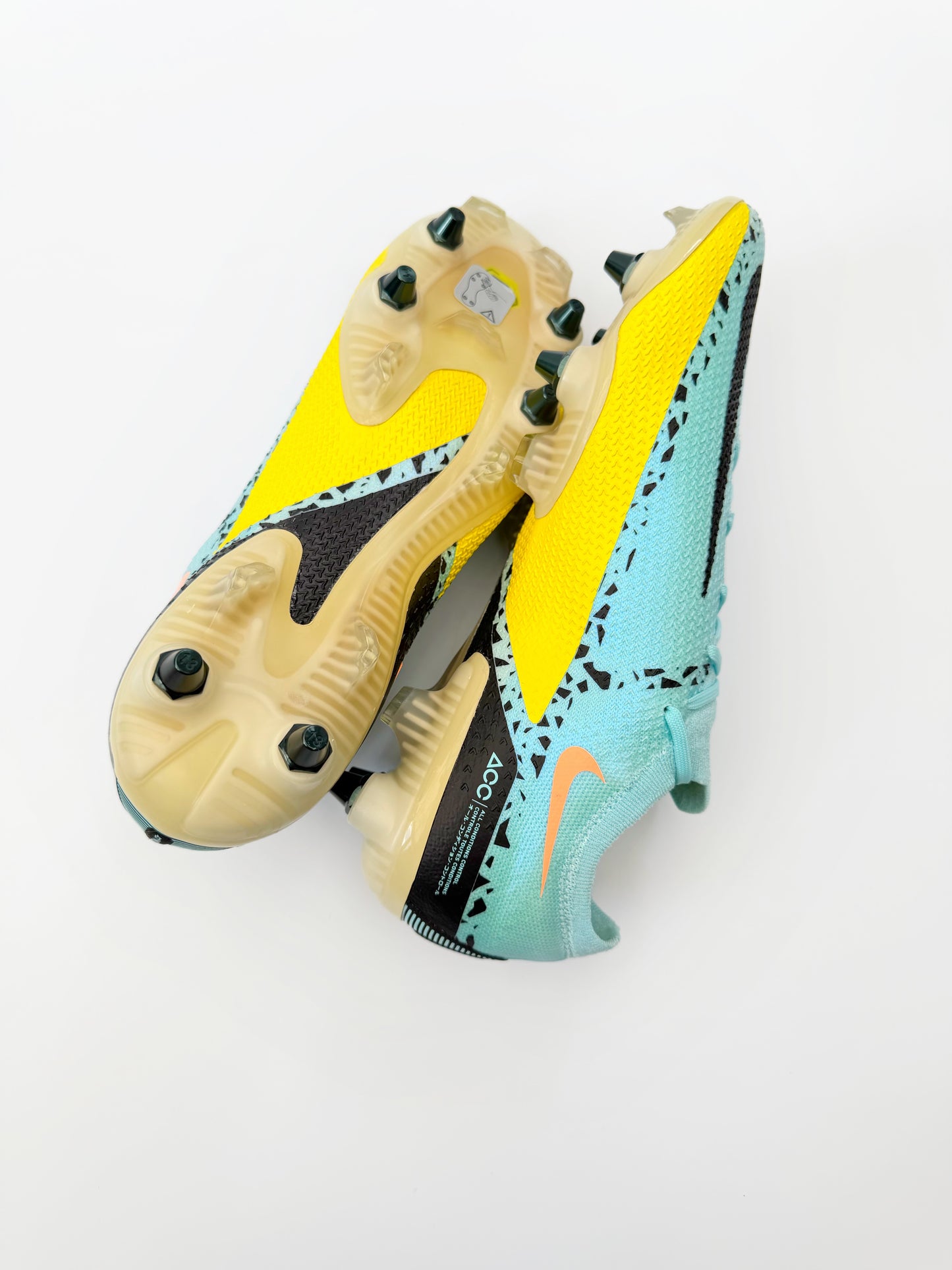 Nike Phantom GT2 Elite SG Player Edition - Glacier Ice/Black/Yellow Strike