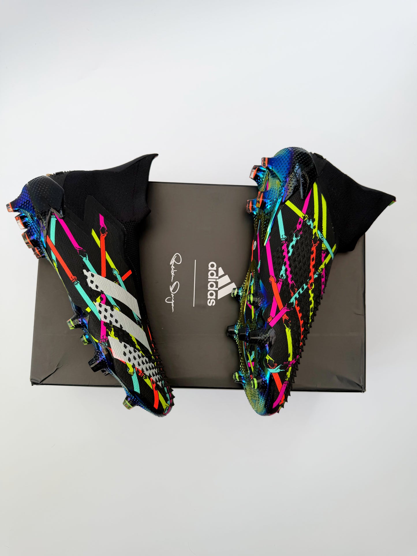 Adidas Predator Mutator 20+ FG ART 'Reuben Dangoor' - Schwarz/Weiß/Pink LIMITED EDITION
