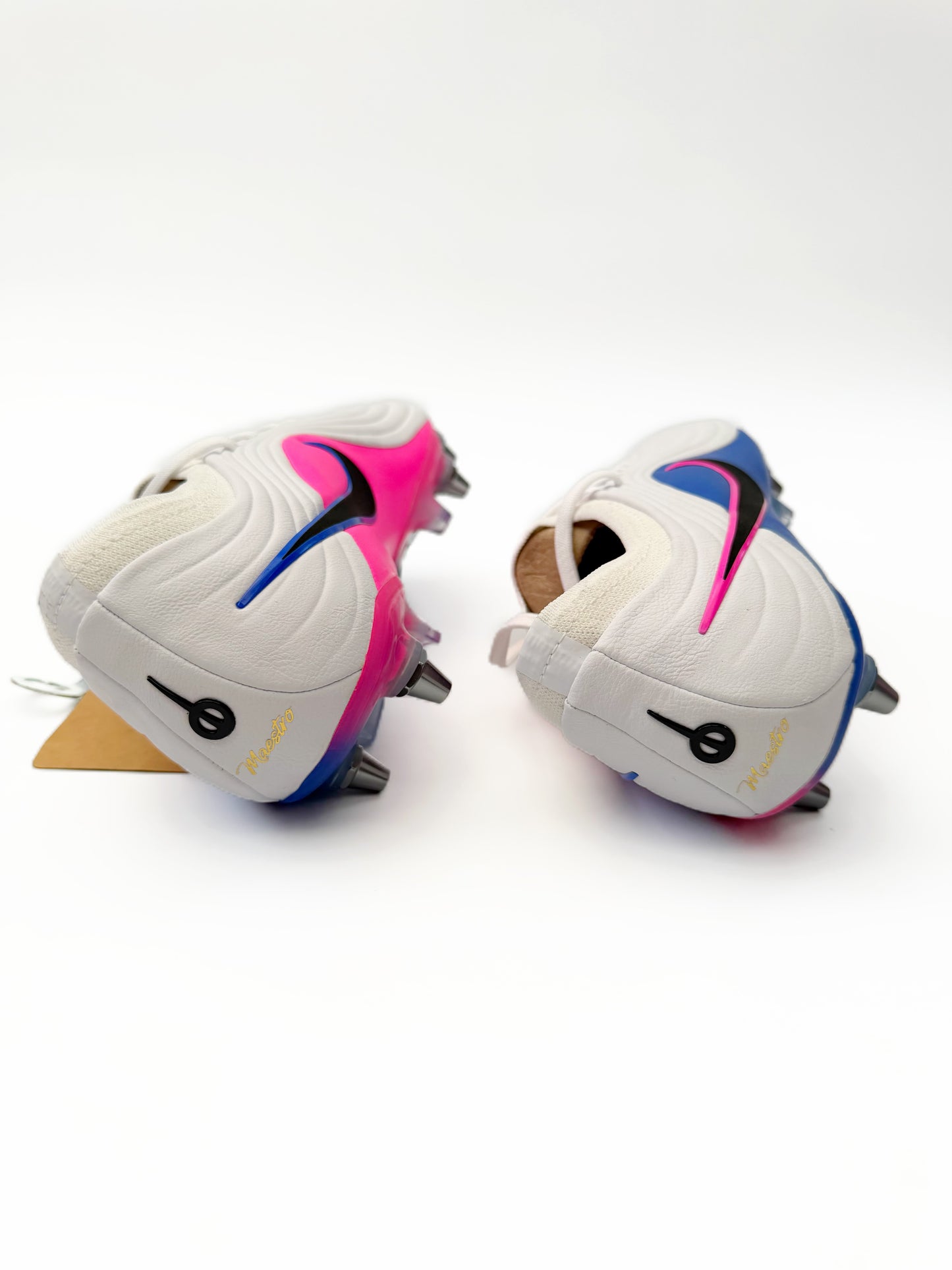Nike Tiempo Maestro Elite SG-Pro White/Black/Racer Blue/Pink Blast