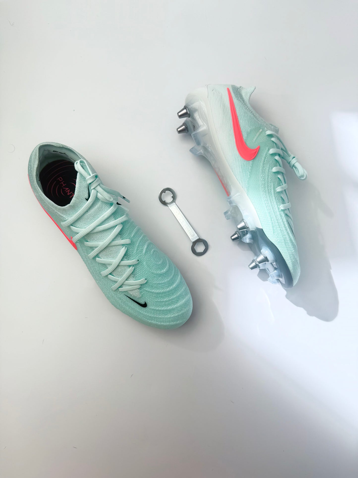 Nike Phantom GX2 Elite SG-Player Edition Mint/Atomic Red 'Mad Energy' Pack (Made in Bosnia)