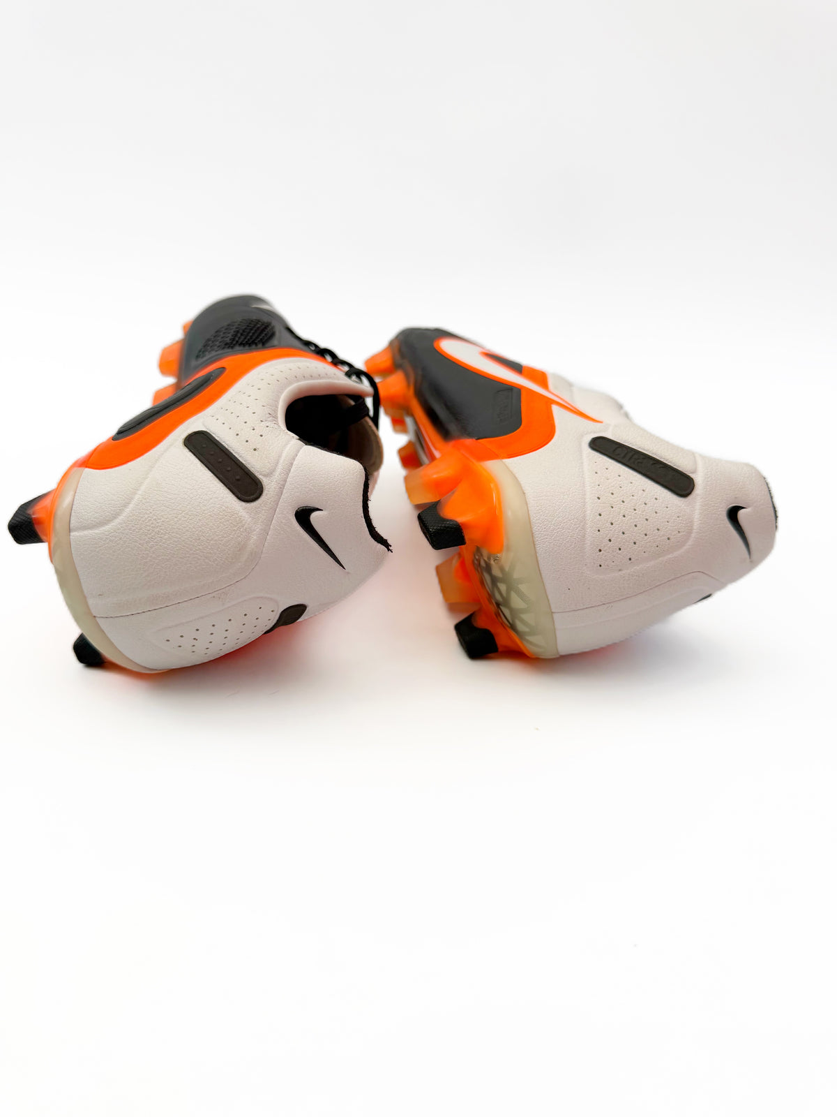 Nike CTR360 Maestri 2 FG 'Black Orange'