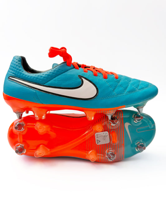 Nike Tiempo Legend 5 SG - Neo Turquoise / White / Hyper Crimson / Black