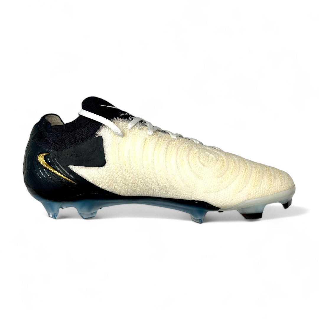 Nike Phantom GX 2 Elite FG - White/Metallic Gold Coin/Black