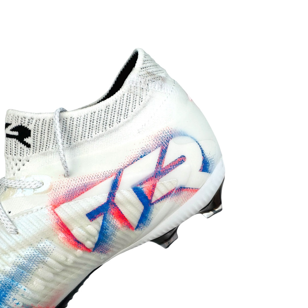 Puma Future 8 Ultimate FG PUMA White-PUMA Black-Glowing Red