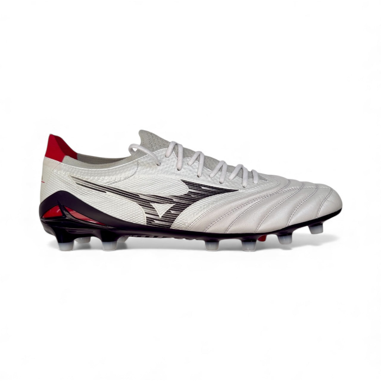 MIZUNO MORELIA NEO IV BETA ELITE FG White/Black/Chalk Red