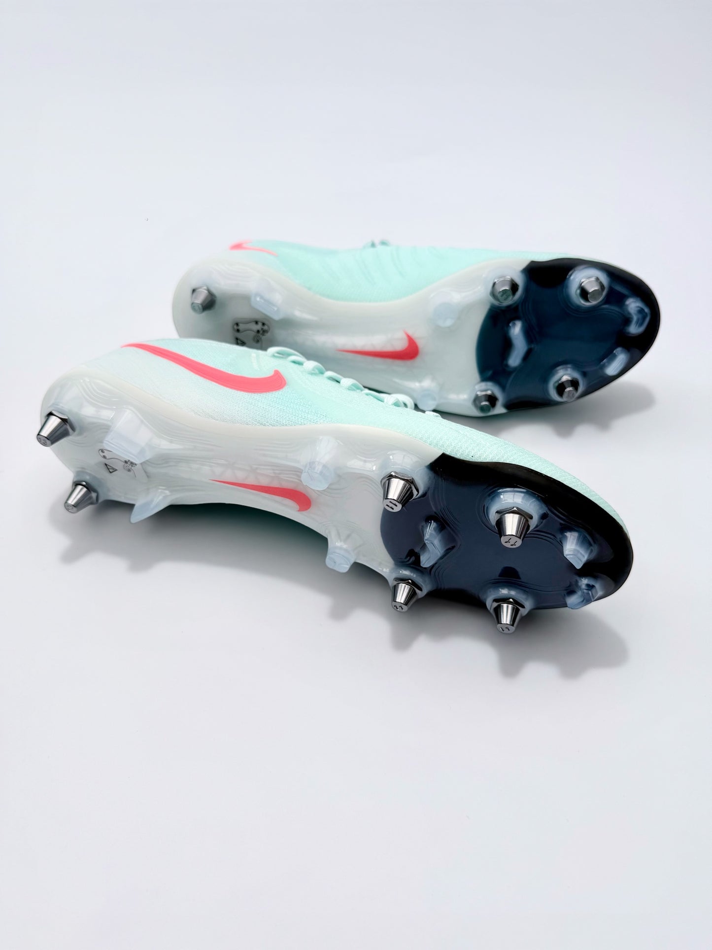 Nike Phantom GX2 Elite SG-Player Edition Mint/Atomic Red 'Mad Energy' Pack (Made in Bosnia)
